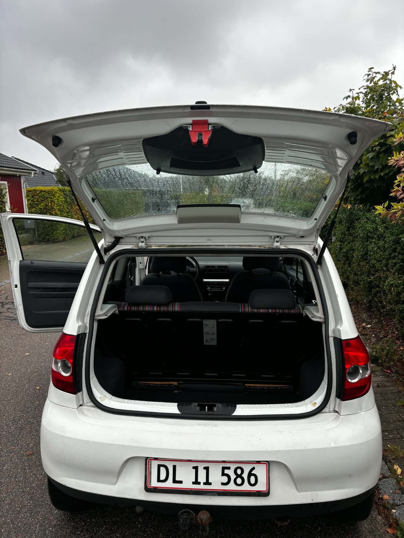 Hvid VW Fox fra 2006