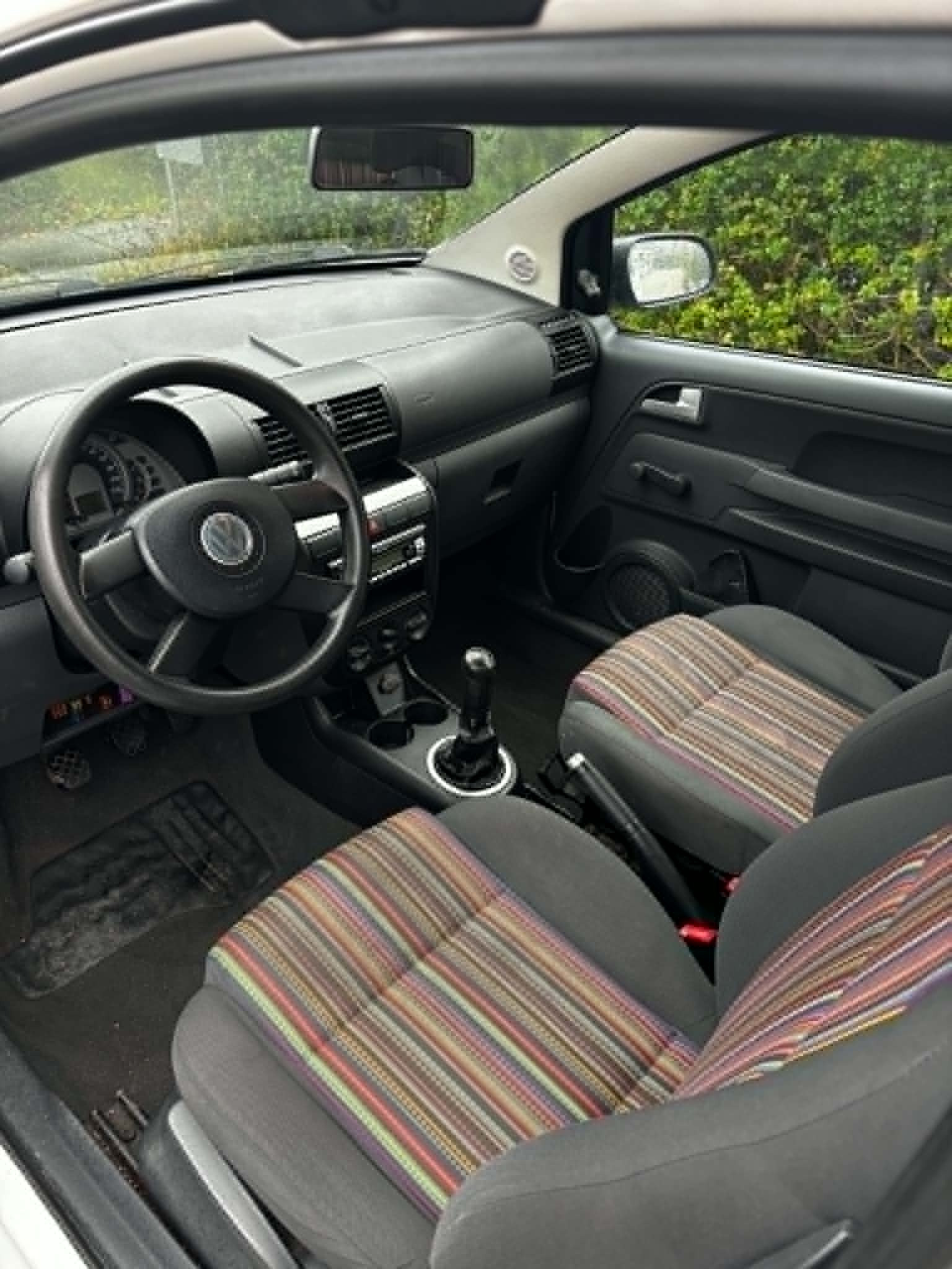 Hvid VW Fox fra 2006