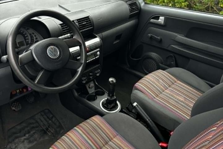Hvid VW Fox fra 2006