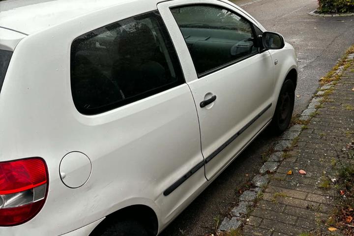 Hvid VW Fox fra 2006