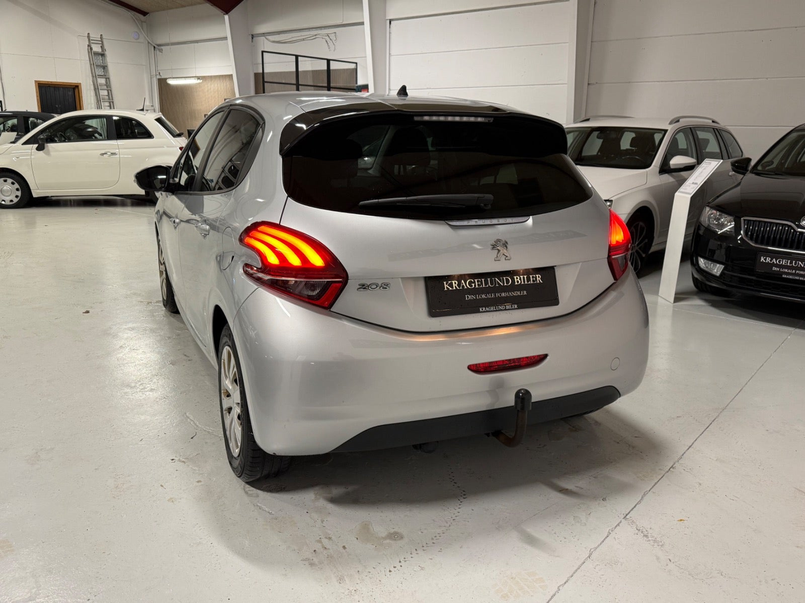undefined Peugeot 208 fra 2017