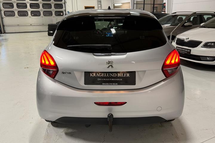 undefined Peugeot 208 fra 2017