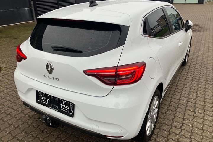 Hvid Renault Clio V fra 2021