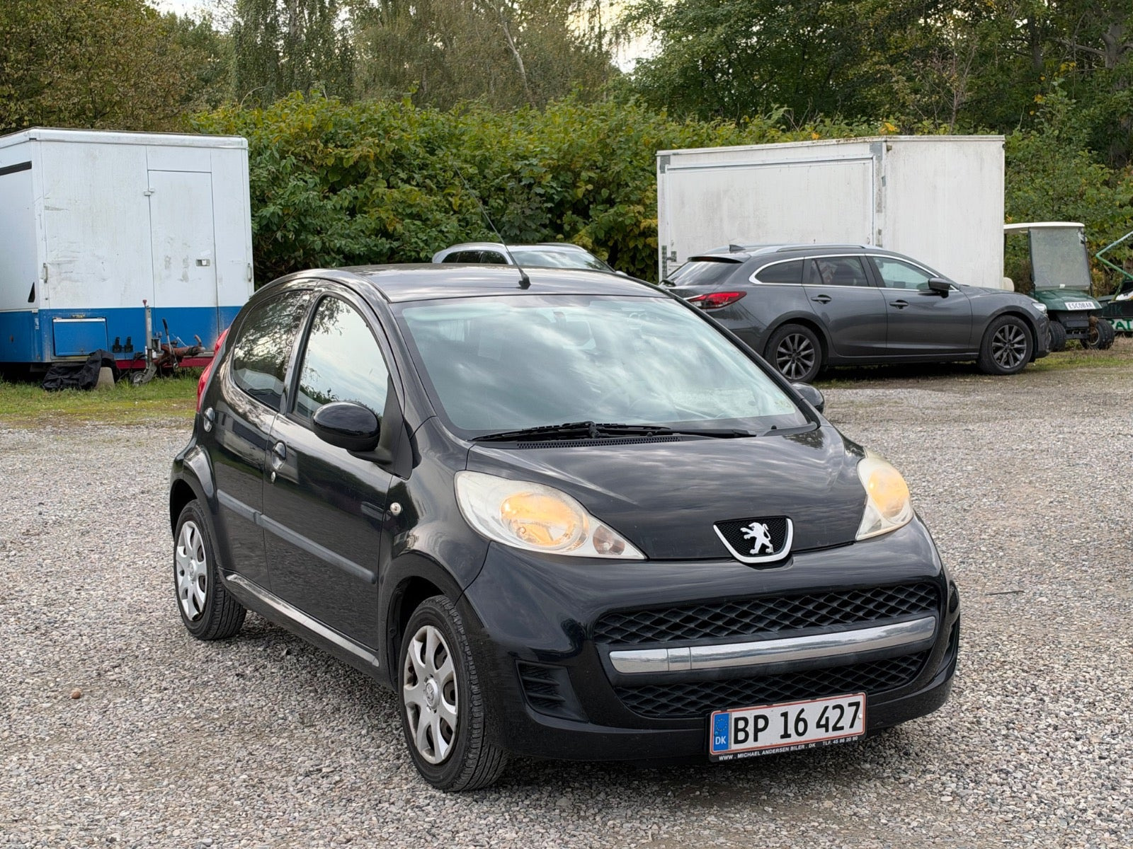 Grøn Peugeot 107 fra 2011