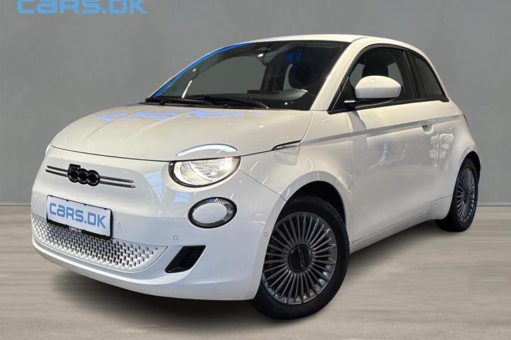Hvid Fiat 500e fra 2024