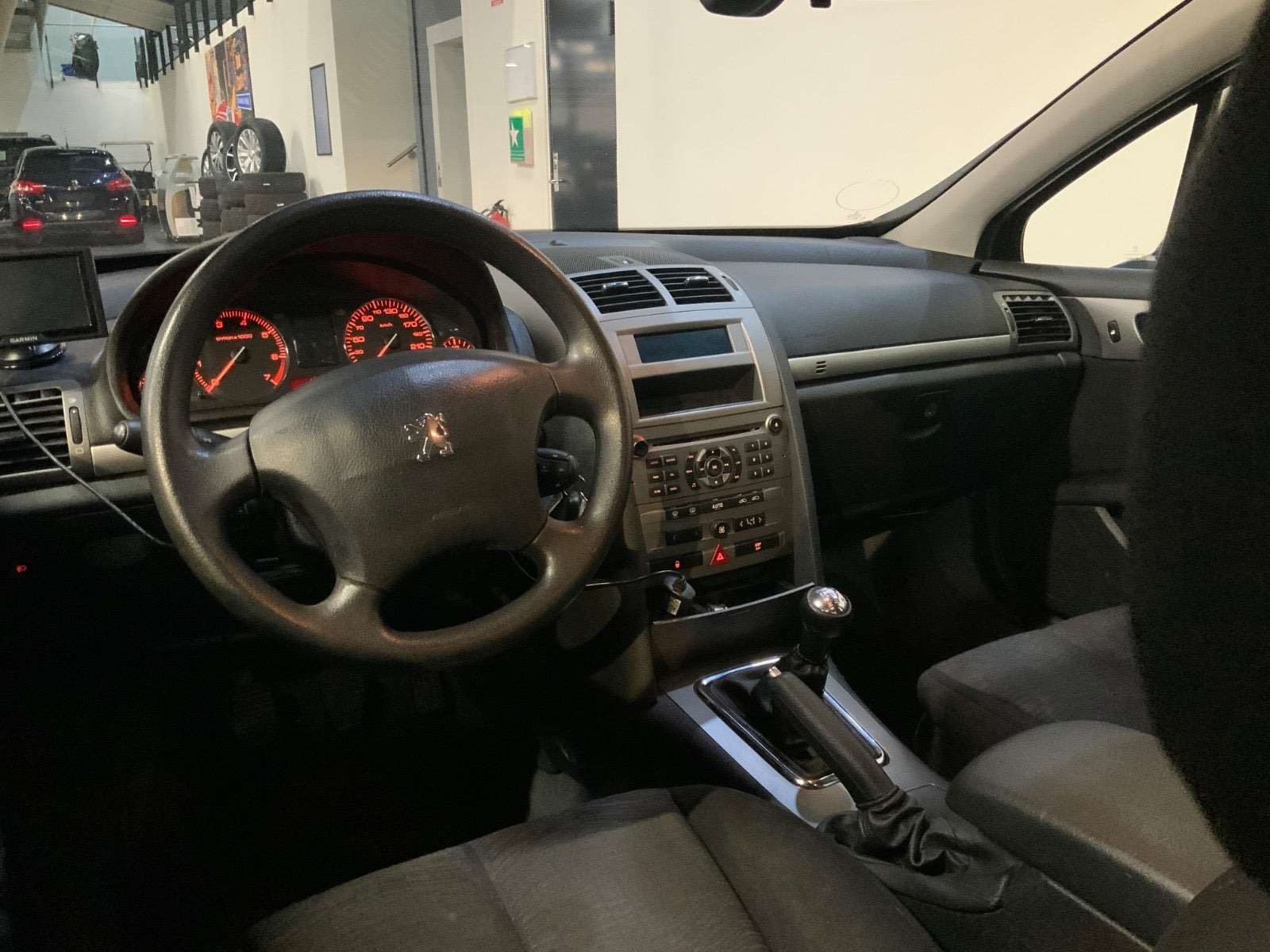 Sort Peugeot 407 fra 2006