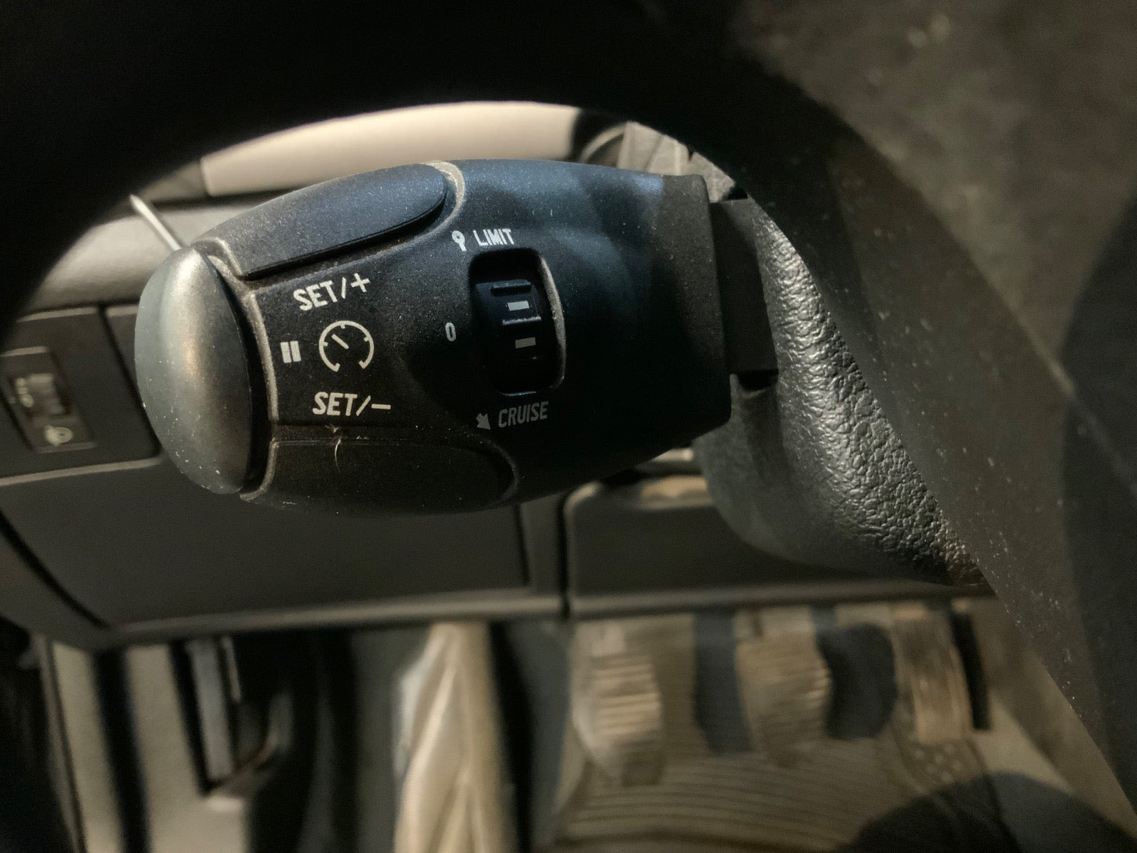 Sort Peugeot 407 fra 2006