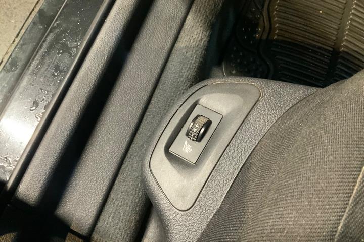 Sort Peugeot 407 fra 2006