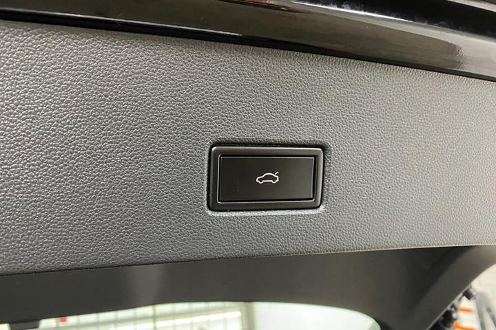 Sort VW T-Roc fra 2020