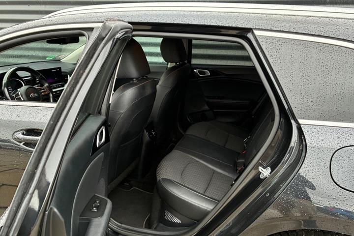 Sort Kia Ceed fra 2020