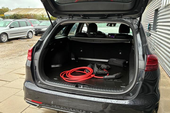 Sort Kia Ceed fra 2020
