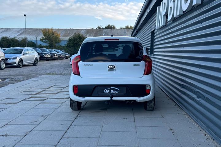 Hvid Kia Picanto fra 2015