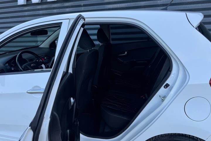 Hvid Kia Picanto fra 2015