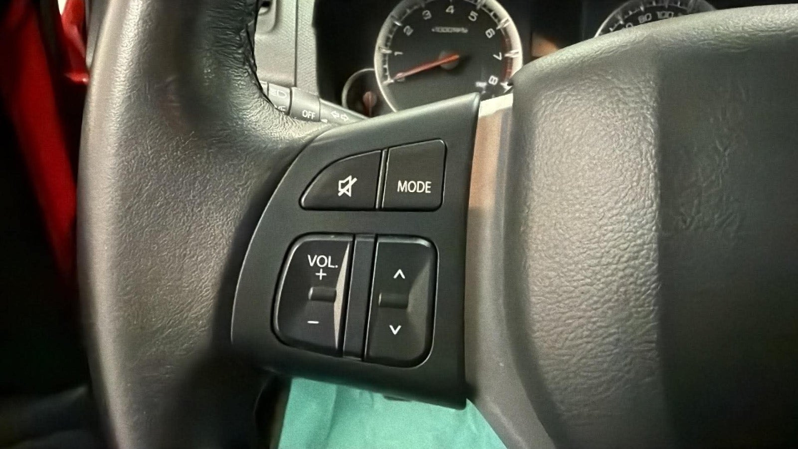Rød Suzuki Swift fra 2015