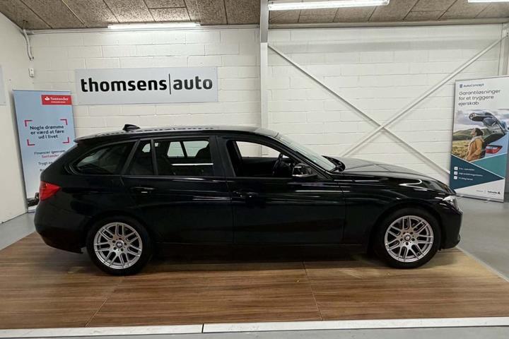 Sort BMW 320d fra 2014