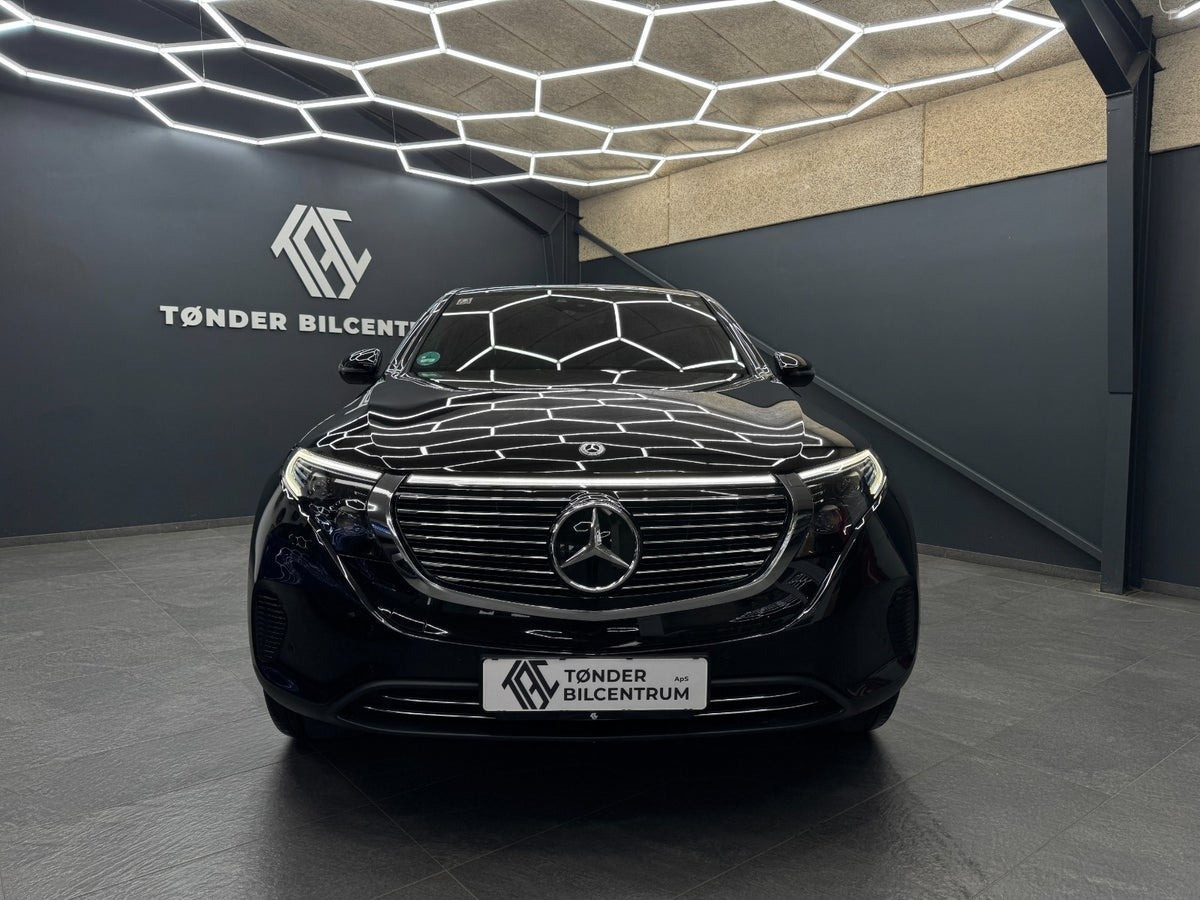 Sort Mercedes EQC400 fra 2023