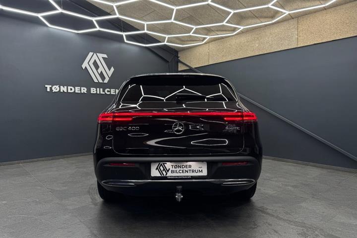 Sort Mercedes EQC400 fra 2023