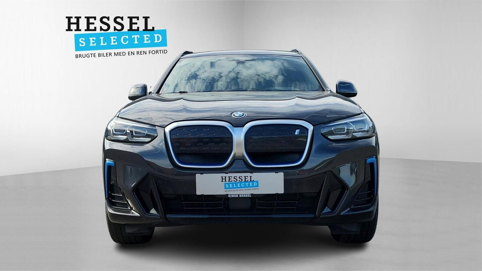 Grå BMW iX3 fra 2023