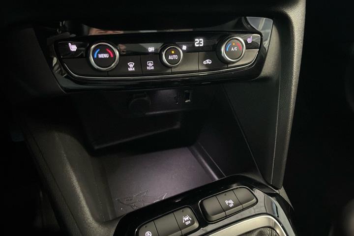 Sort Opel Corsa fra 2020