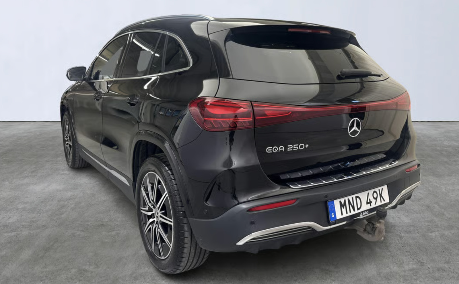 Sort Mercedes EQA250+ fra 2025