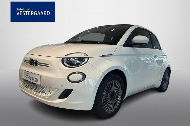 Hvid Fiat 500e fra 2023
