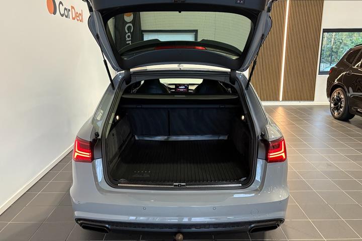 Grå Audi A6 fra 2016