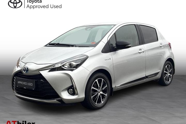 Sølv Toyota Yaris fra 2018
