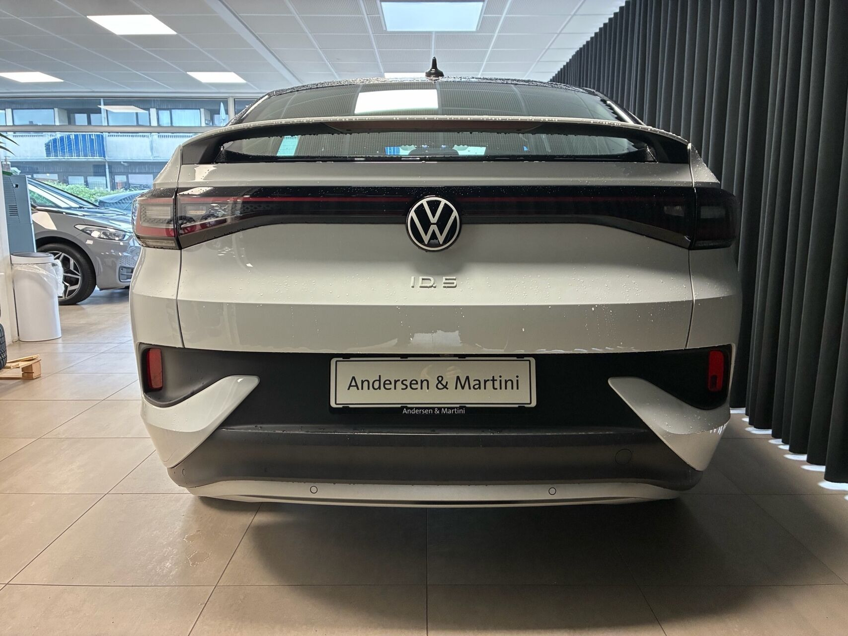 Hvid VW ID.5 fra 2023