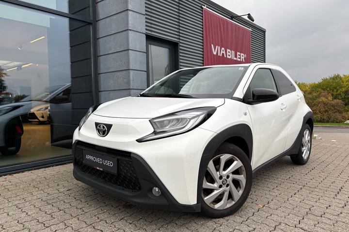 Hvid Toyota Aygo X fra 2022