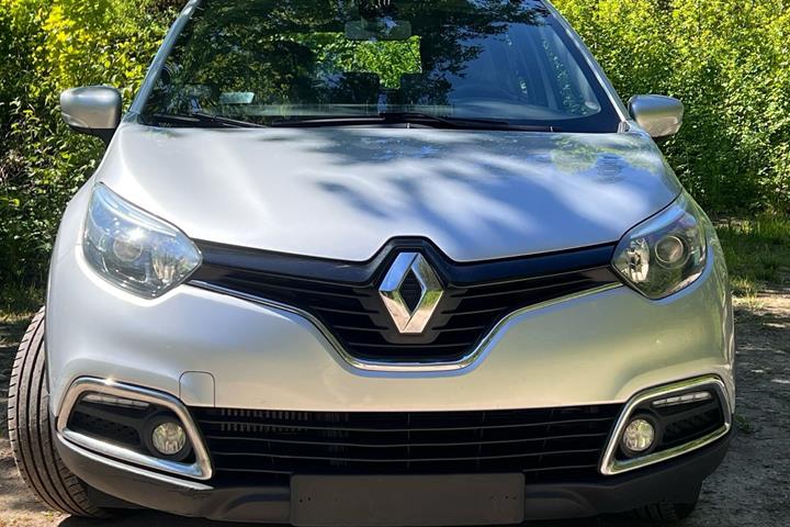 Sølv Renault Captur fra 2013
