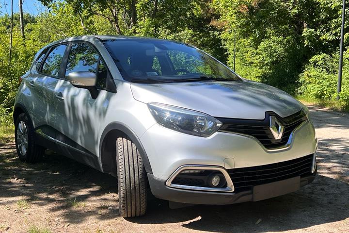 Sølv Renault Captur fra 2013