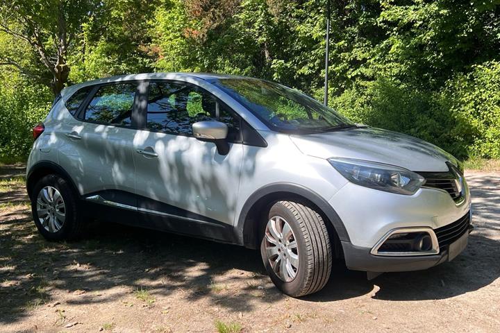 Sølv Renault Captur fra 2013