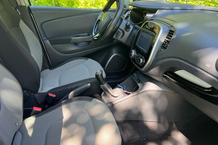 Sølv Renault Captur fra 2013
