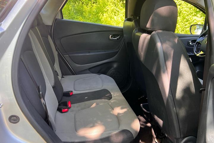 Sølv Renault Captur fra 2013
