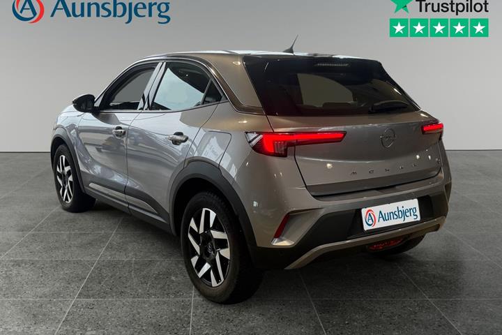 Grå Opel Mokka-e fra 2024