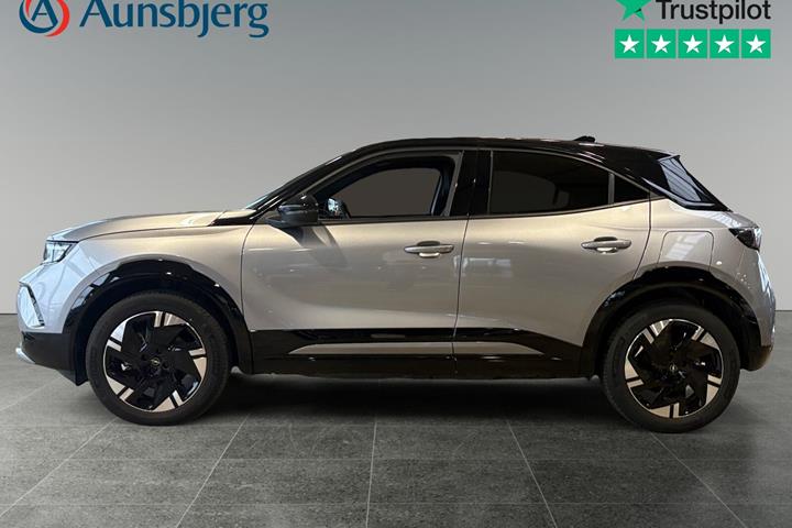Grå Opel Mokka-e fra 2025