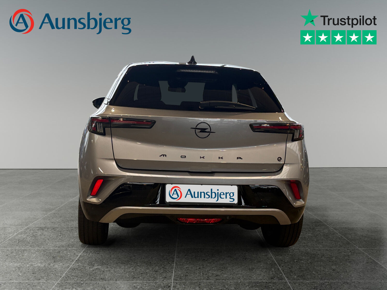 Grå Opel Mokka-e fra 2025