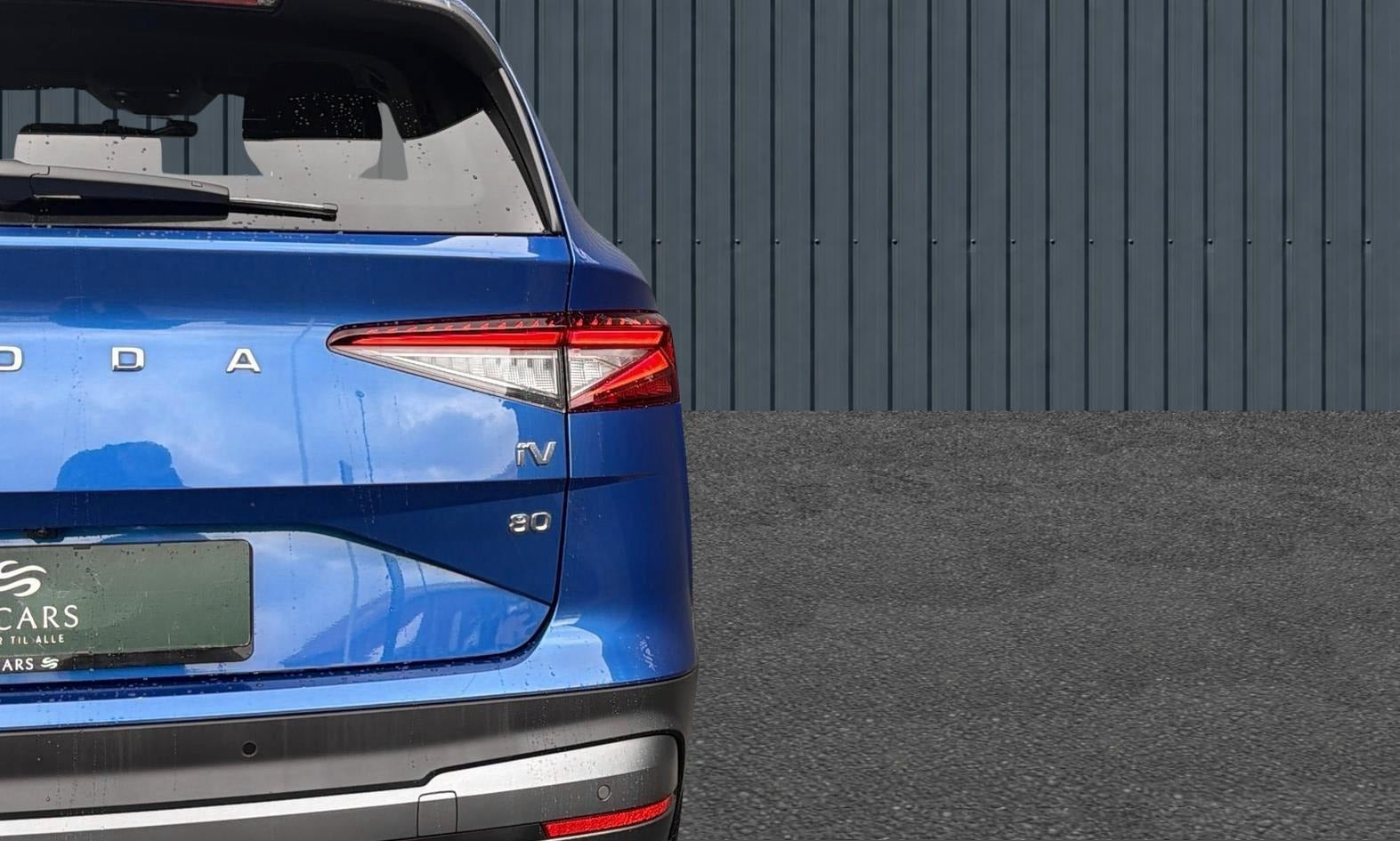 Blå Skoda Enyaq fra 2022
