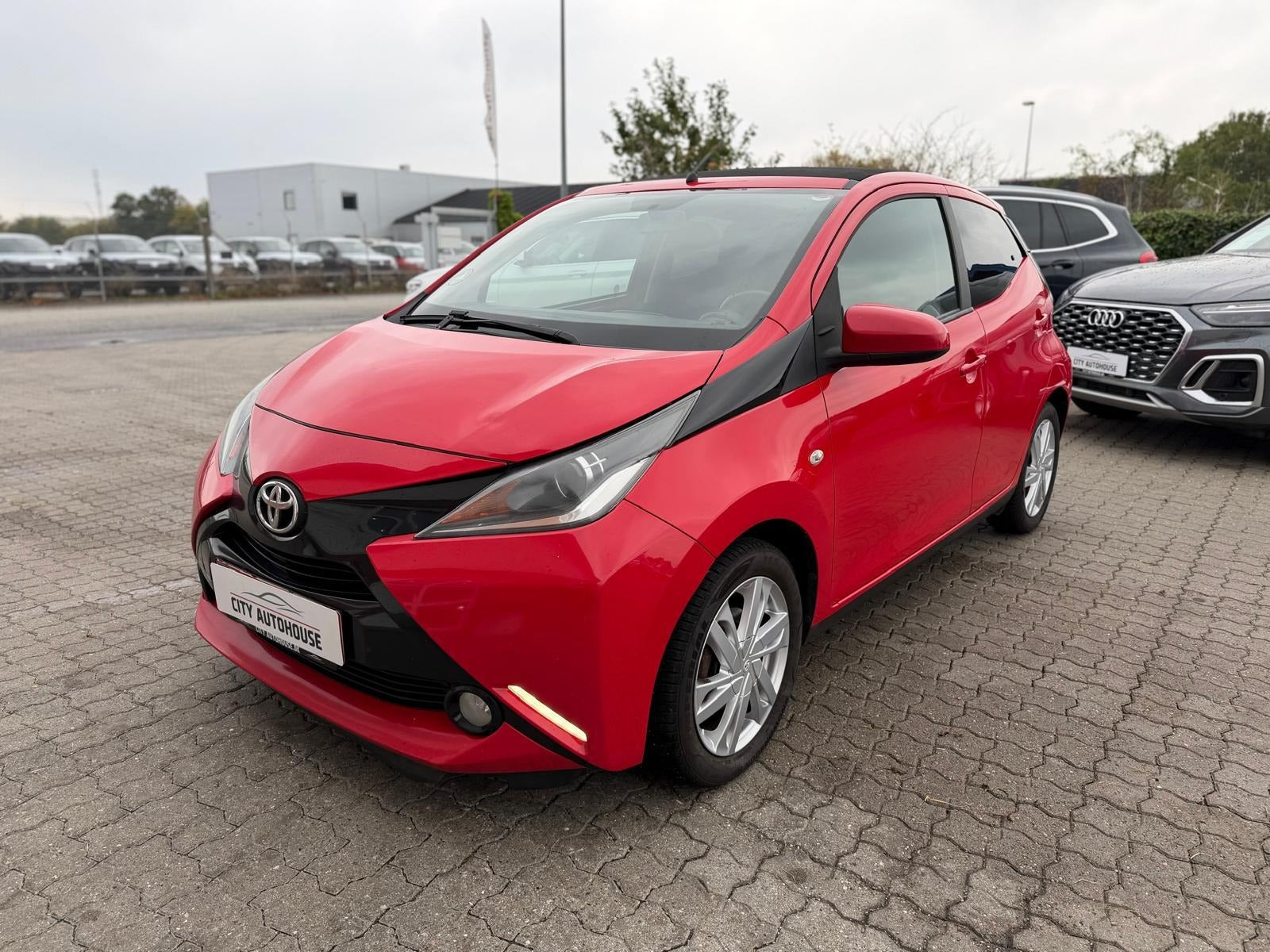 Toyota Aygo 1,0 VVT-i x-wave Sky