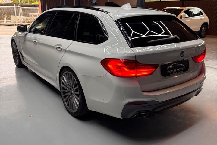 Hvid BMW 530d fra 2018