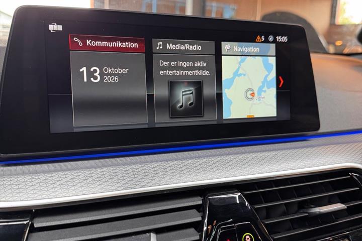 Hvid BMW 530d fra 2018