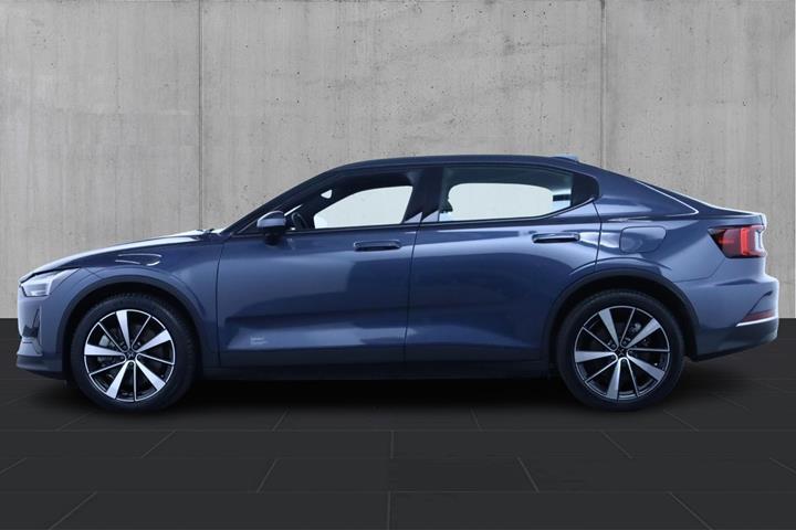 Blå Polestar 2 fra 2023