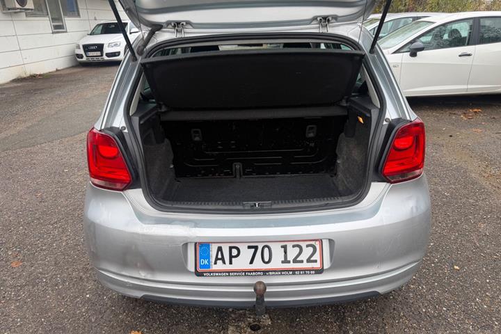 Grøn VW Polo fra 2013