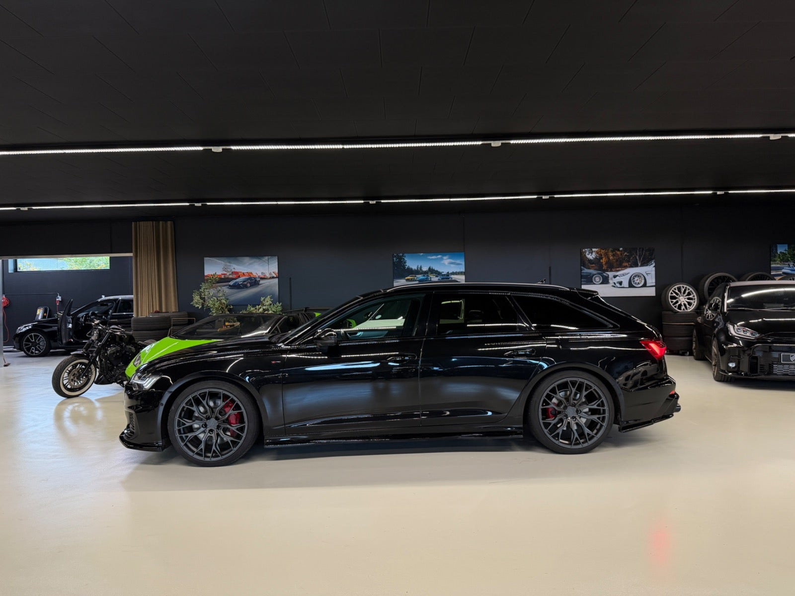 Grøn Audi A6 fra 2021