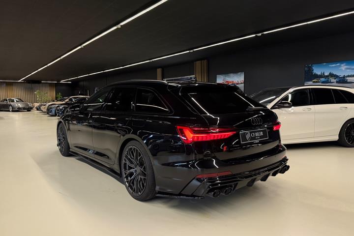 Grøn Audi A6 fra 2021