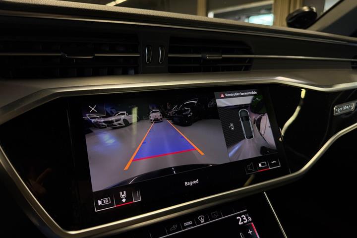 Grøn Audi A6 fra 2021