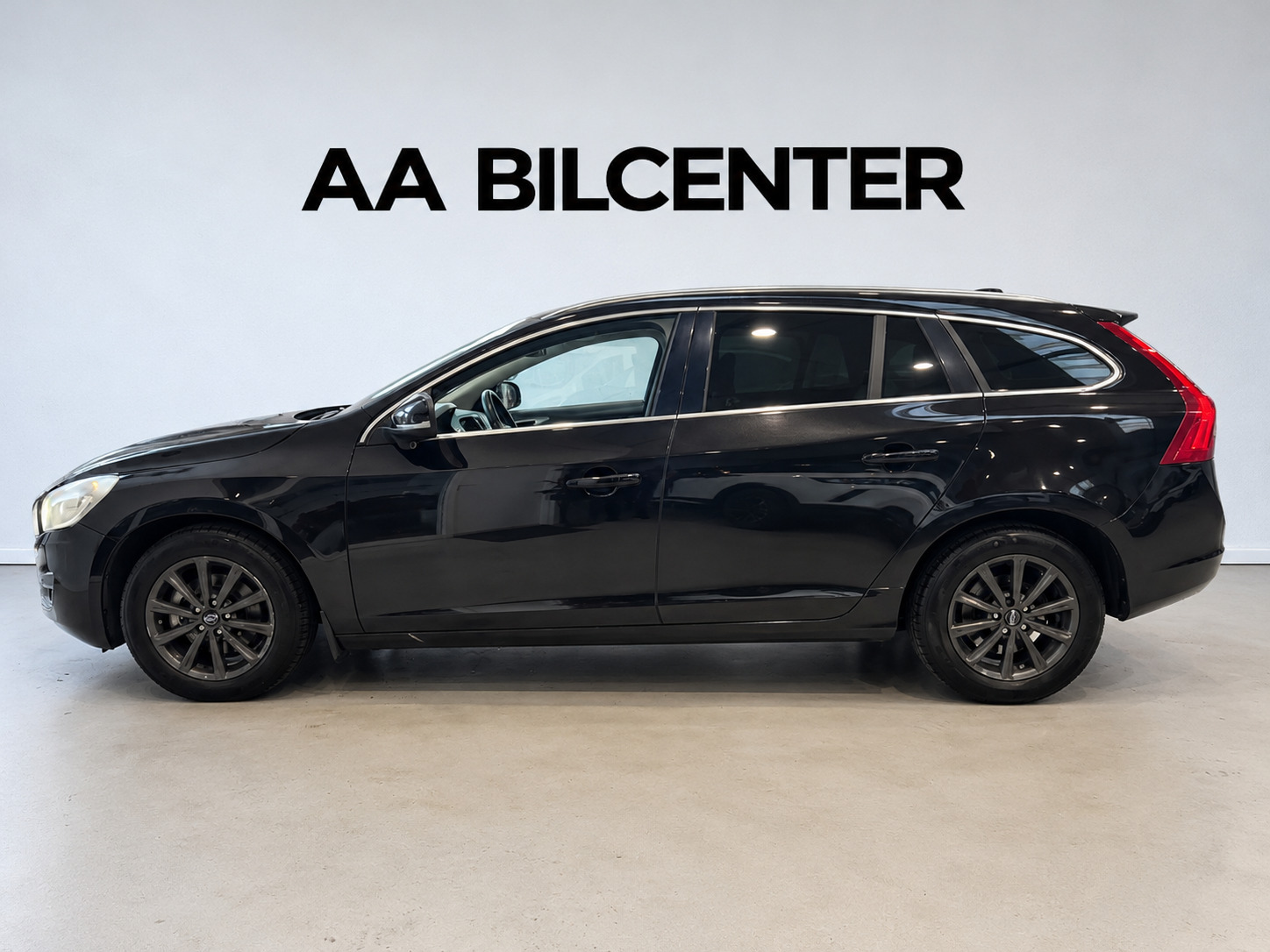 Sort Volvo V60 fra 2011
