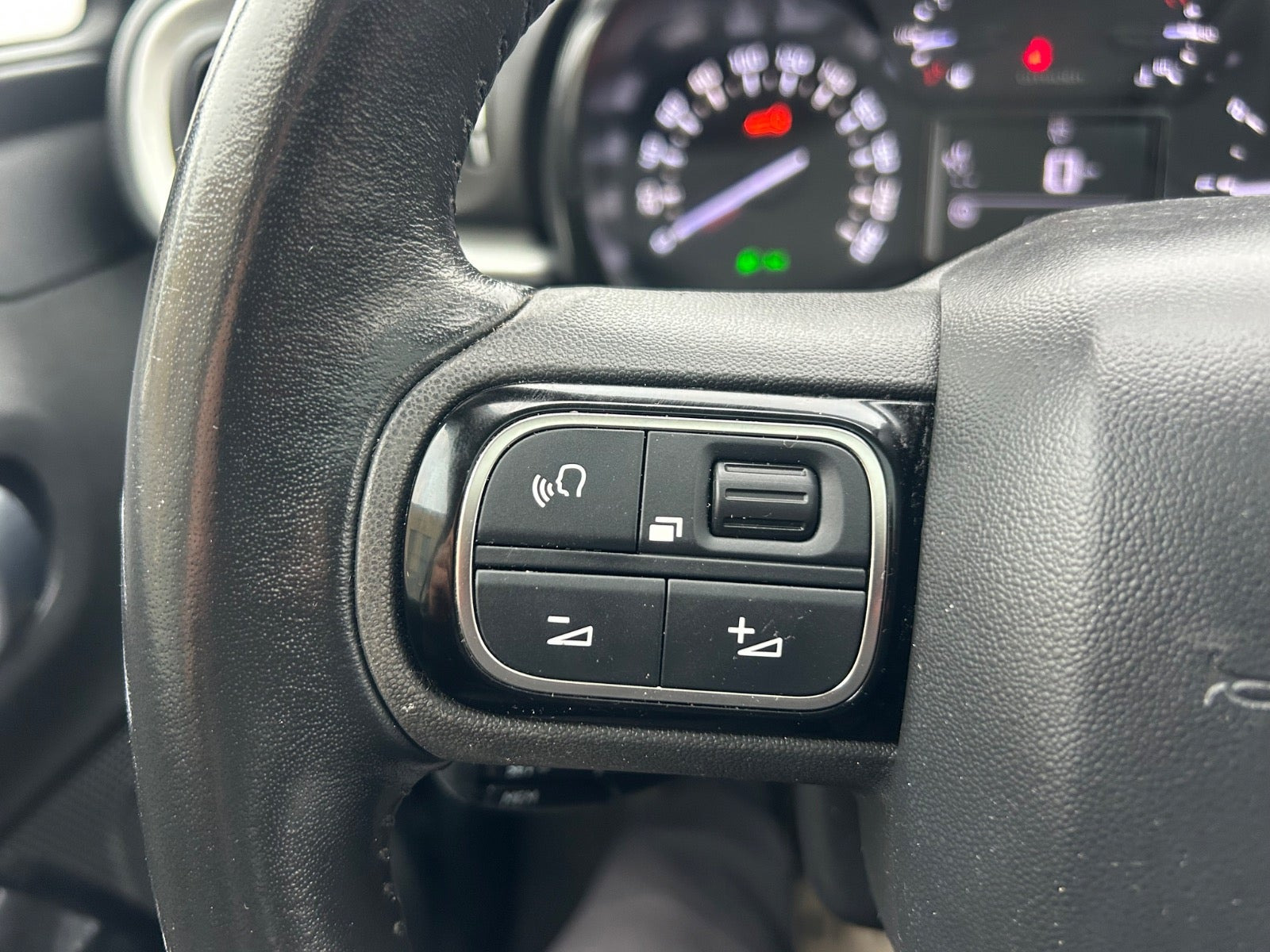 Blå Citroën C3 fra 2020