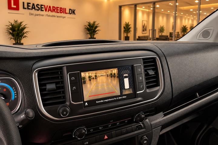 Hvid Opel Vivaro-e fra 2024