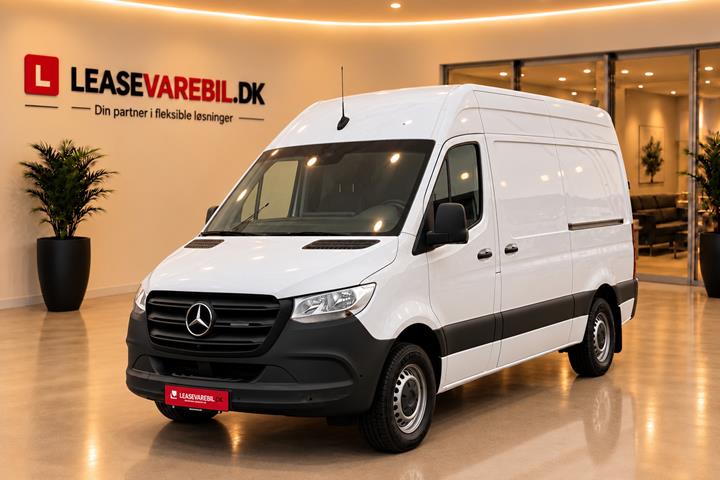 Hvid Mercedes Sprinter 316 fra 2020